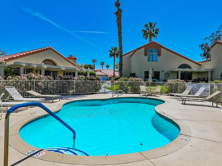 42315 Liolios Dr — Photo 23