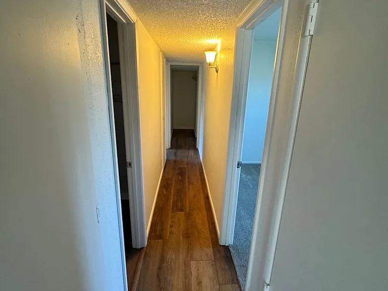 1612 N San Francisco St — Photo 8