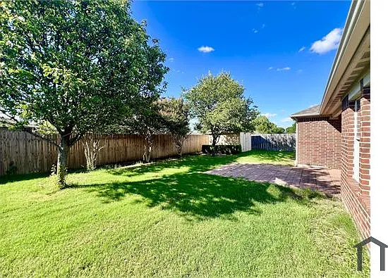 903 Mazatlan Ct — Photo 15