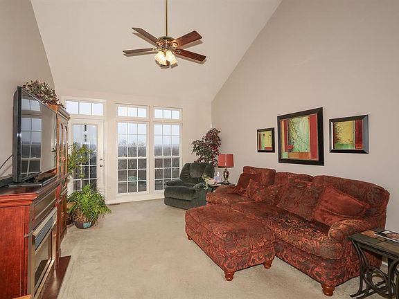 5th image of 696 Terrace Hill Trl