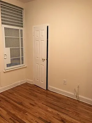 Rented by RC Realty Group of New York Inc | media 17