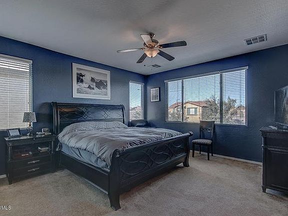 Very spacious Masterbed room