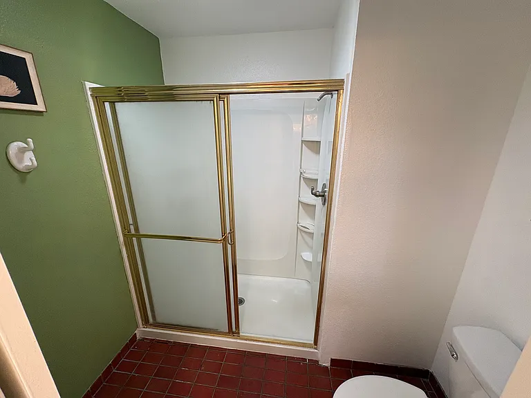 2049 Myers St — Photo 17