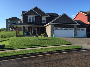 5313 Ridgeview Dr NW, Rochester, MN 55901