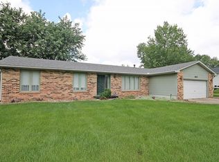 1625 Woodland Dr, Mt Zion, IL 62549