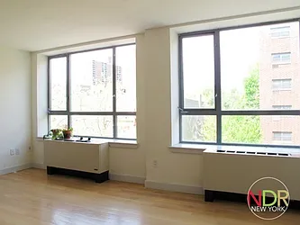 Rented by Next Door Realty NYC