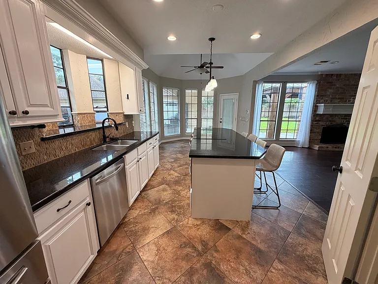 6035 Spring Creek Grove Ln — Photo 12