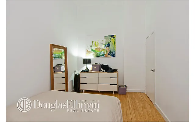 Rented by Douglas Elliman | media 36