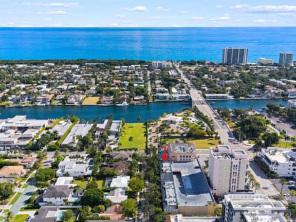 5th image of 456 E Boca Raton Road