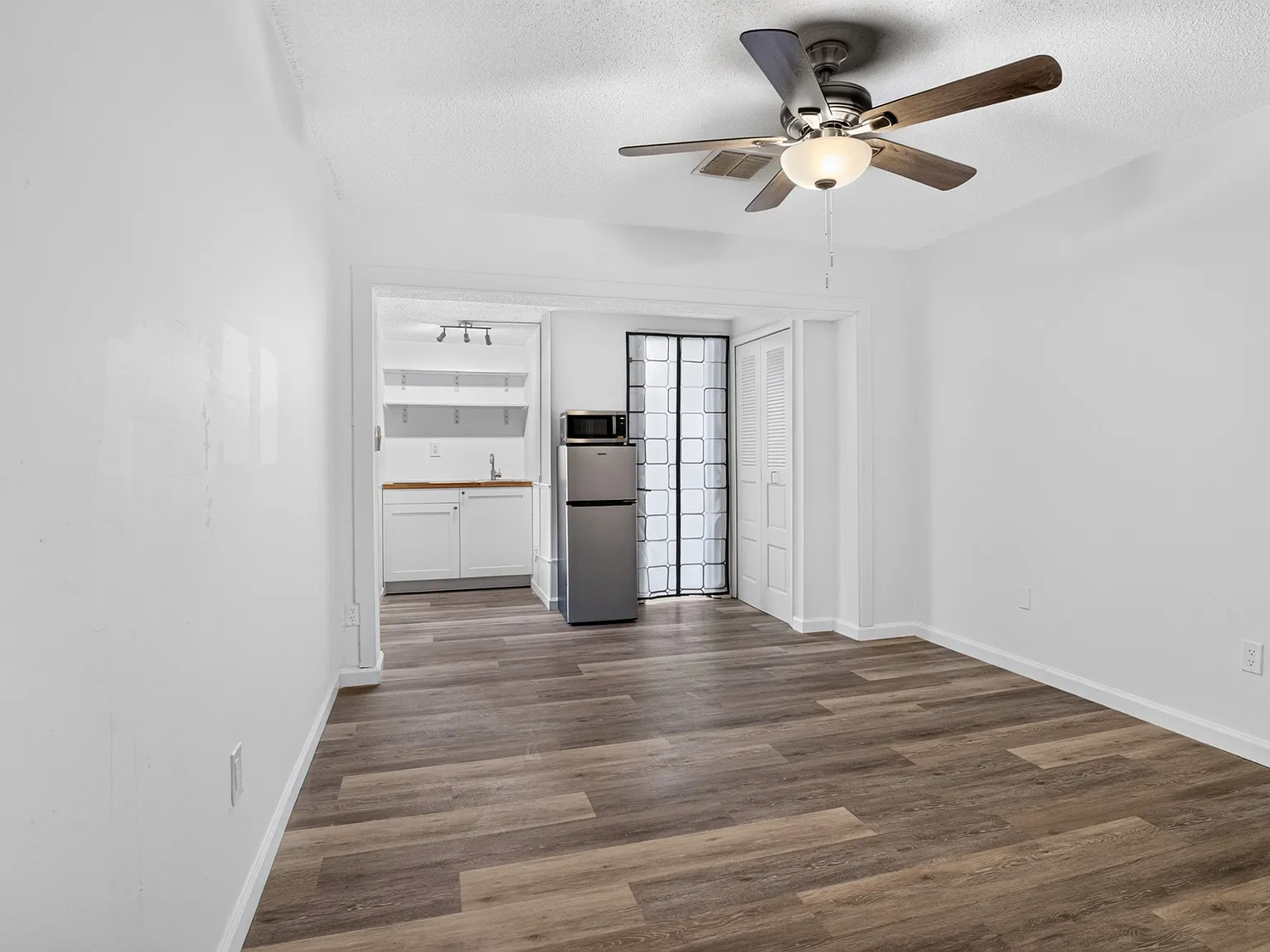1 bed, $1,095 — Photo 3