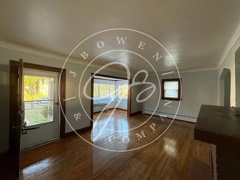 3944 Torrance Dr — Photo 8