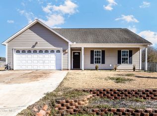 509 Ridge Dr, Richlands, NC 28574