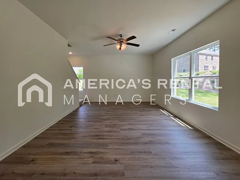 605 Acorn Ct — Photo 20