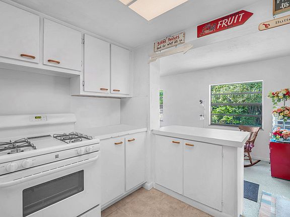 4th image of 8380 NW 28TH Street