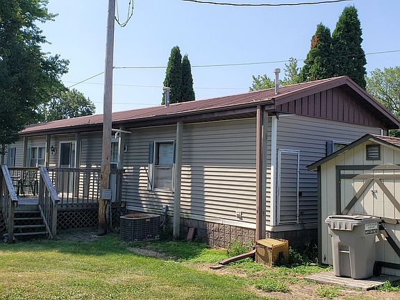 4th image of 19 10th Ave W