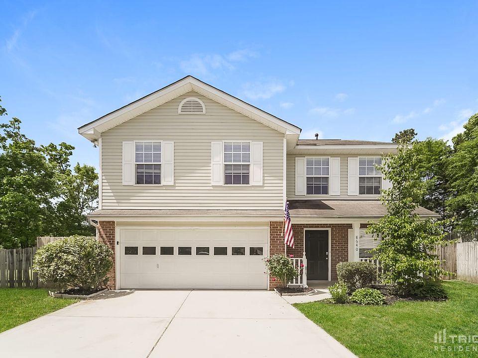 1st image of 8640 Silver Falls Way