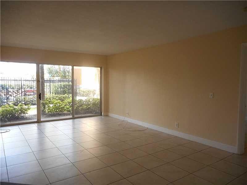2nd image of 8781 Wiles Rd APT 103