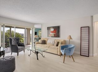 Poinciana, Lake Worth, FL 33467