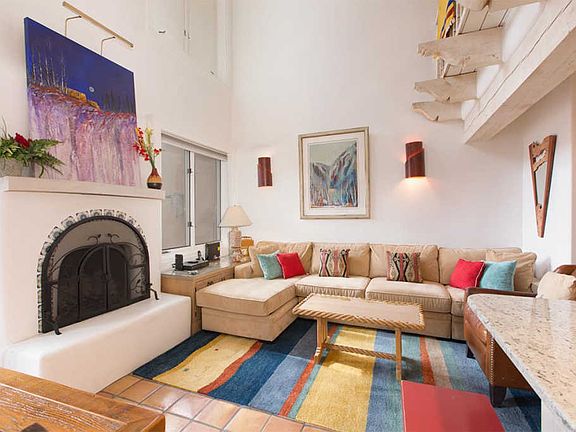 3rd image of 624 Galisteo St APT 8