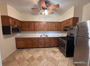 43 Seaview Ave APT 3A, Stamford, CT 06902