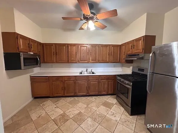 43 Seaview Ave APT 3A, Stamford, CT 06902