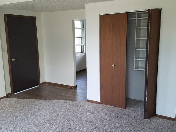 4th image of 102 Cedar Dr #13