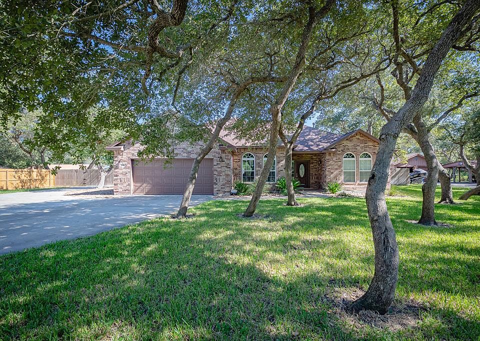 1st image of 2488 Poinsettia Pl