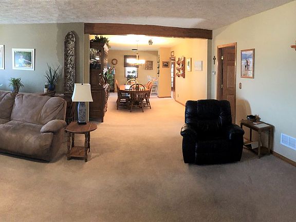 4th image of 419 Cherry St
