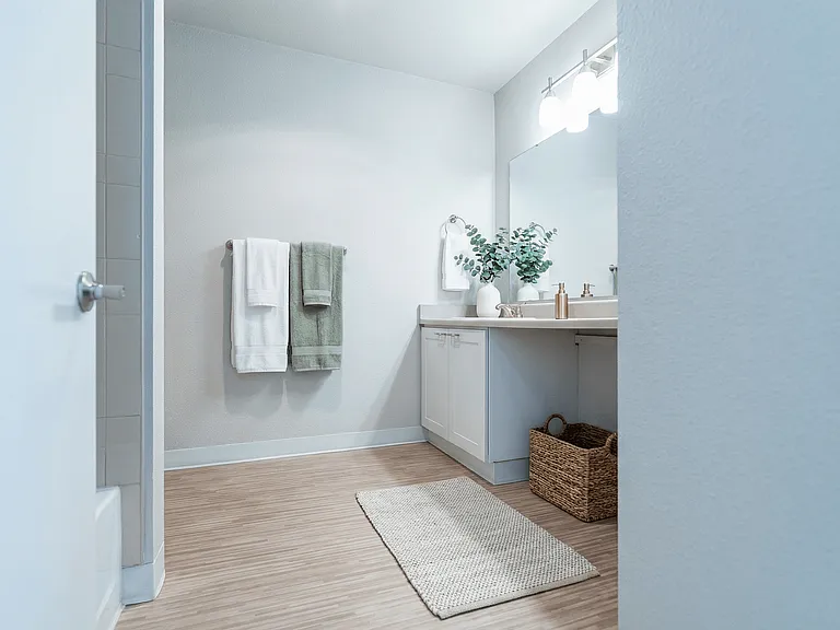 Notch 8 Apartments — Photo 14