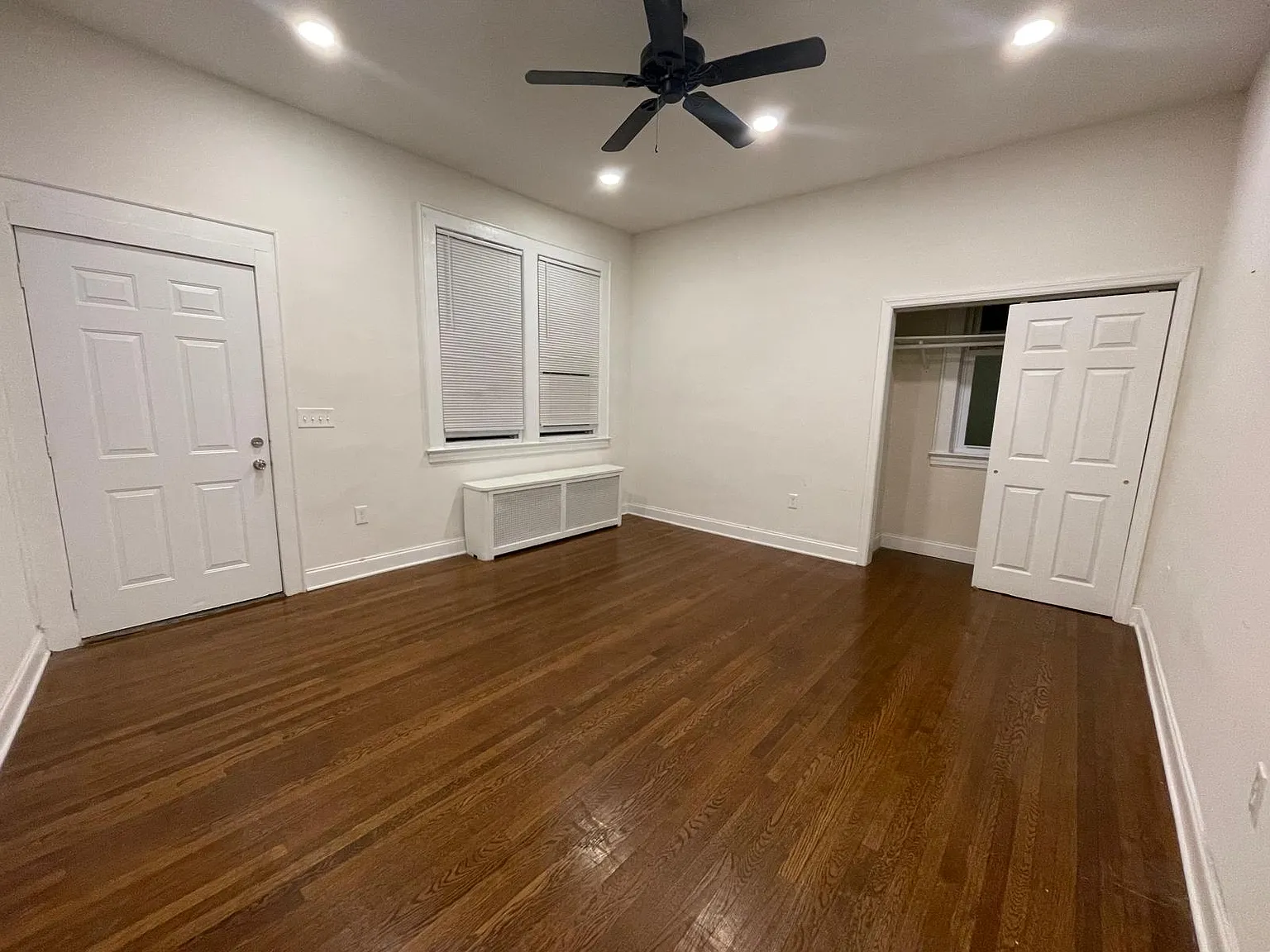 Studio, 3000 sqft, $550 — Photo 3