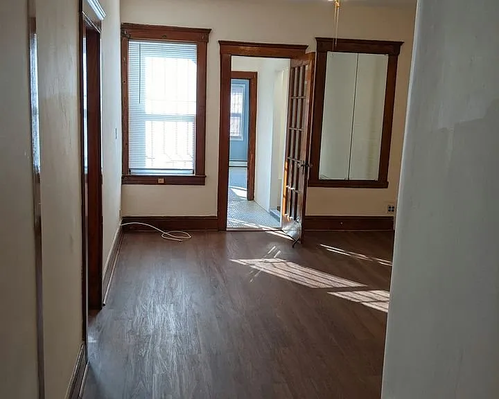 946 Elizabeth Ave #2 — Photo 1