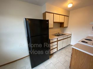 750 S Campbell Ave #F, Springfield, MO 65806