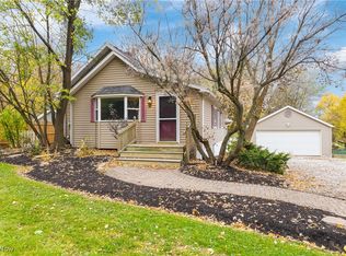 332 Hazelwood Ave, Barberton, OH 44203