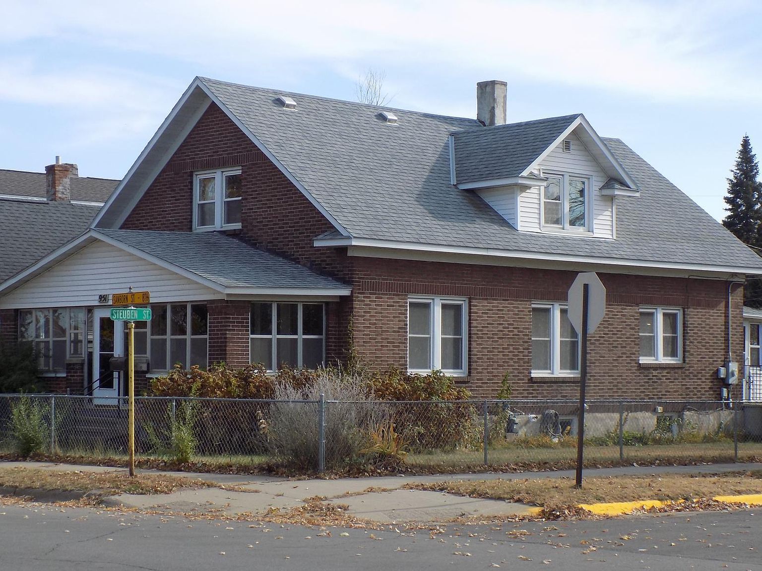 951 E Sanborn St, Winona, MN 55987 Zillow