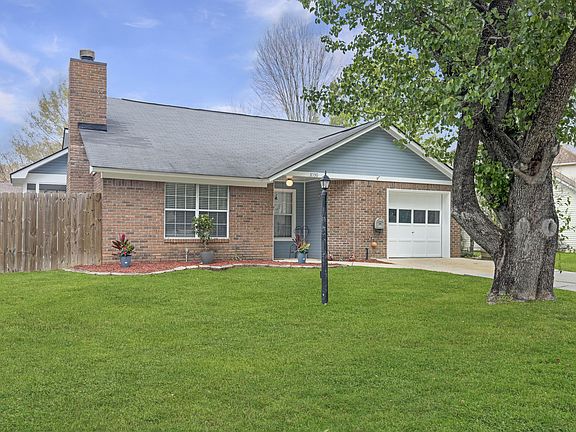 2nd image of 8530 Bentwood Dr