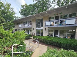 7723 Donnybrook Ct APT 6, Annandale, VA 22003