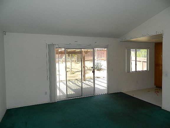 5th image of 21570 Foxwood Ct