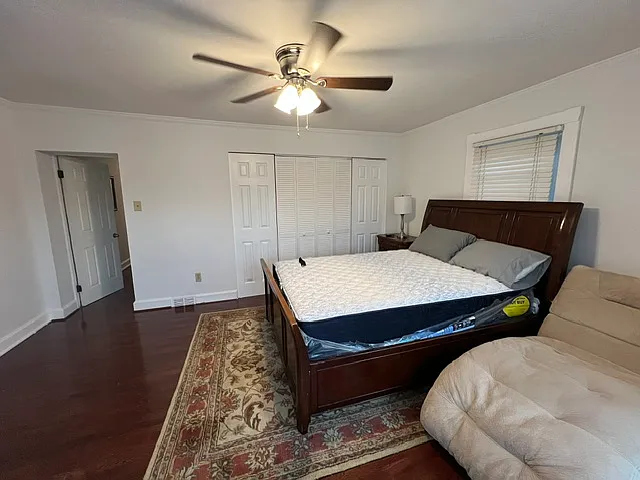 823 Mulberry Ave — Photo 4