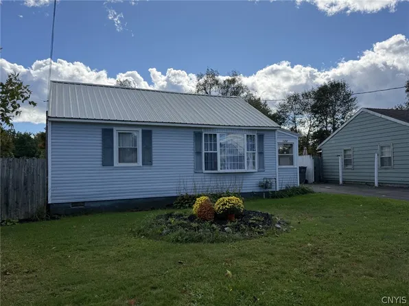 124 S Crescent Dr, Rome, NY 13440