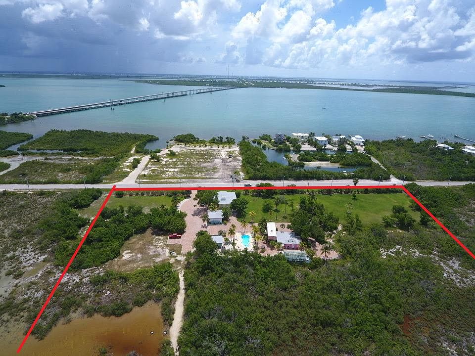 1st image of 230 E Shore Dr