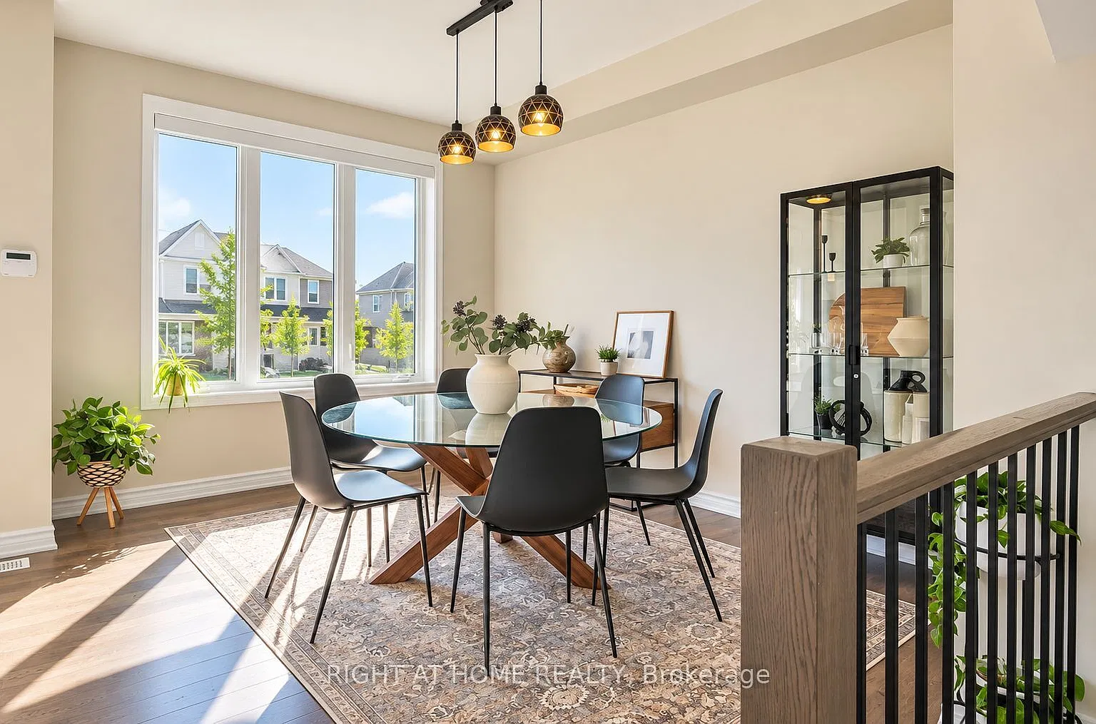 3 bed, $2,950 — Photo 3
