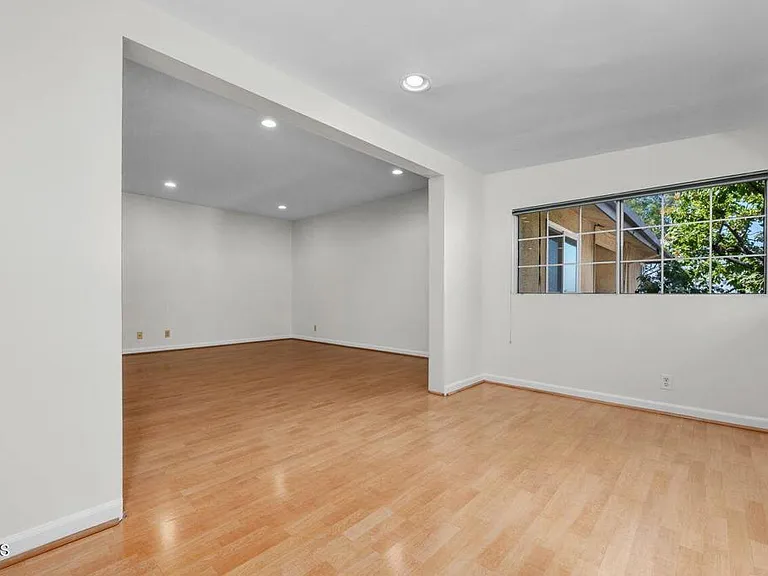 385 Cliff Dr #8 — Photo 14
