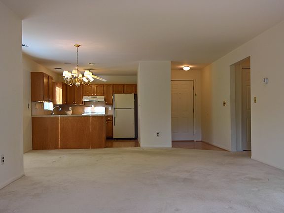 Overall view of living area