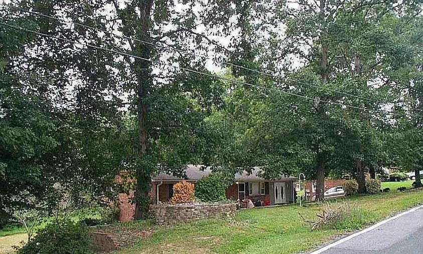 2nd image of 1110 Hillcrest Dr