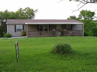 13505 Wakarusa Rd, Eskridge, KS 66423