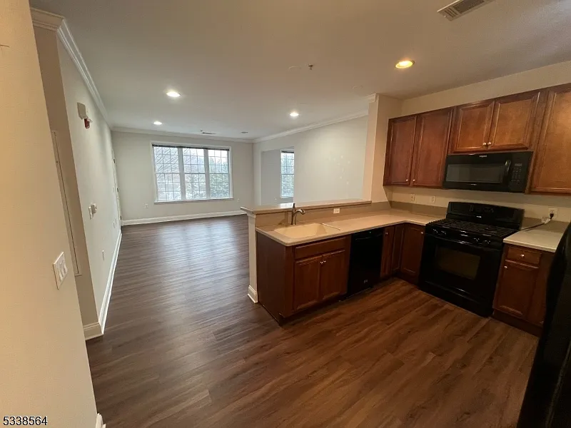 8105 Sanctuary Blvd, Unit 105, Riverdale, NJ 07457 — Photo 2
