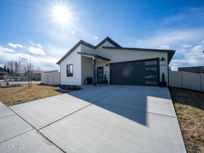 6663 W Portrush Dr, Rathdrum, ID, 83858