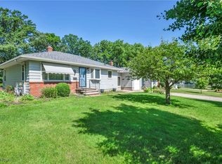 154 Walnut Dr, Amherst, OH 44001