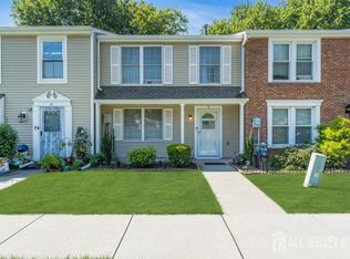 39-39 Beechwood Ct S, Monmouth Junction, NJ 08852