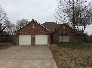 925 Picketwire Cir, Enid, OK 73703